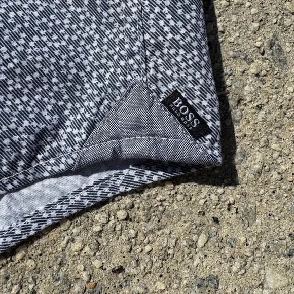 Hugo Boss Blue Micro Print Long Sleeve Button Down Shirt Slim Fit sz XL Travel - Picture 3 of 8